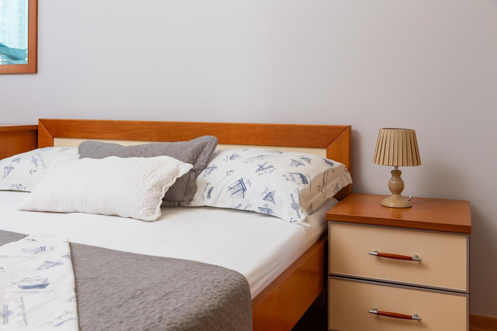 Brkic Apartments With Private Parking Makarska Dış mekan fotoğraf