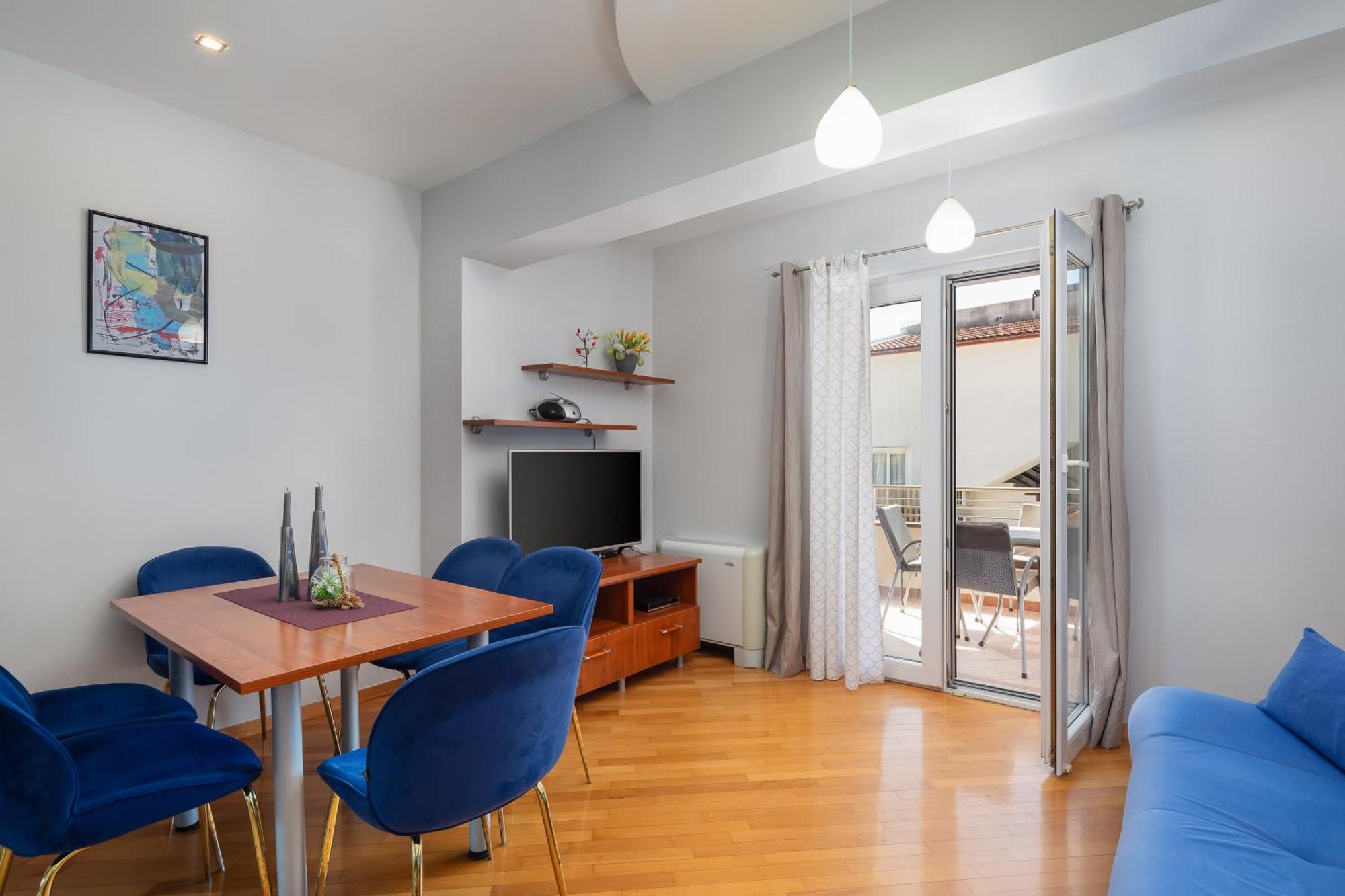 Brkic Apartments With Private Parking Makarska Oda fotoğraf