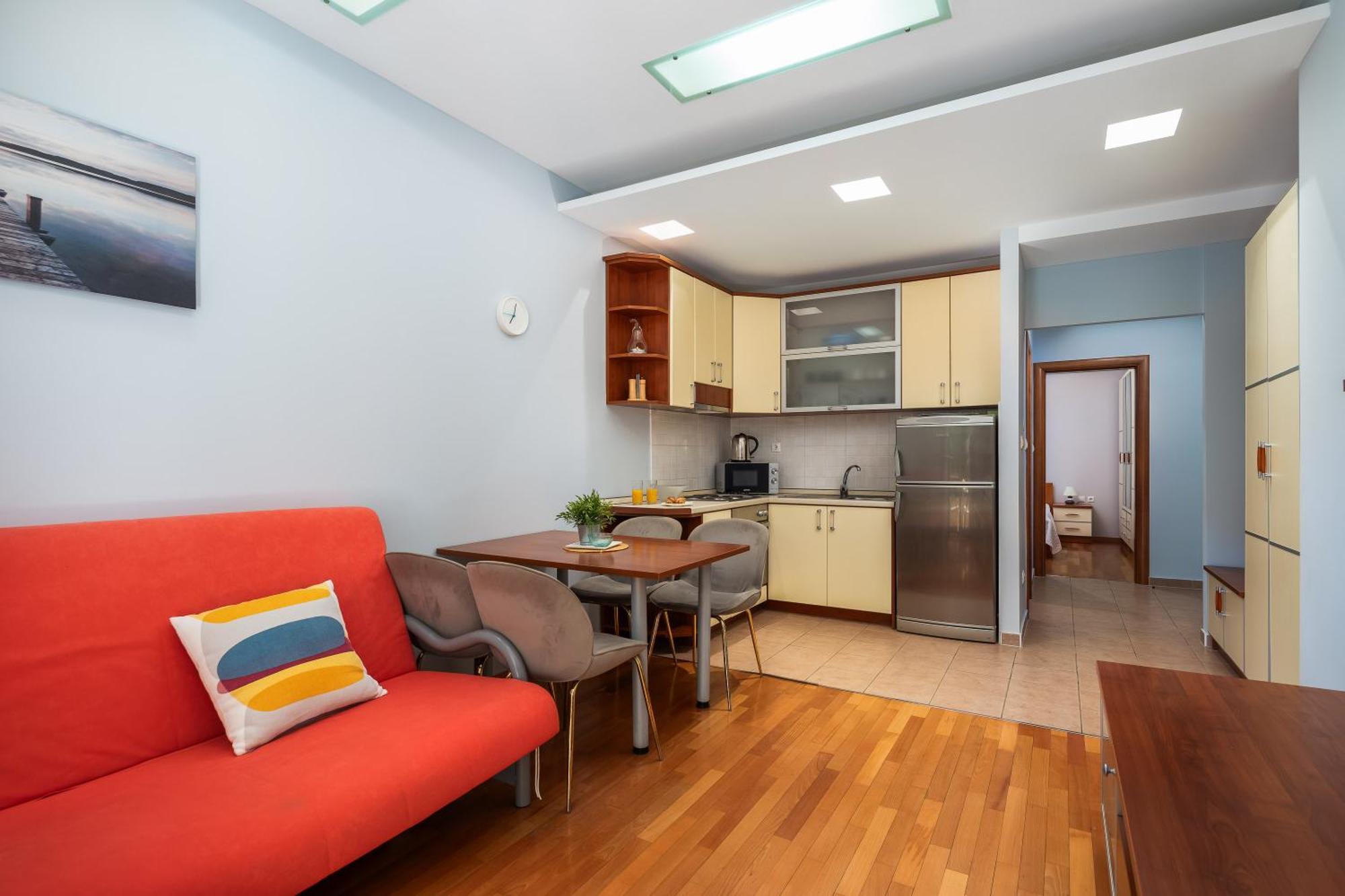 Brkic Apartments With Private Parking Makarska Oda fotoğraf